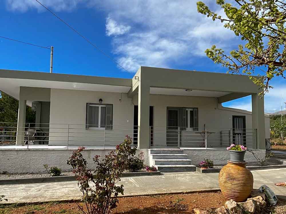 Ενοικιαζόμενο σπίτι στην Ελιά Λακωνίας – εξωτερική όψη