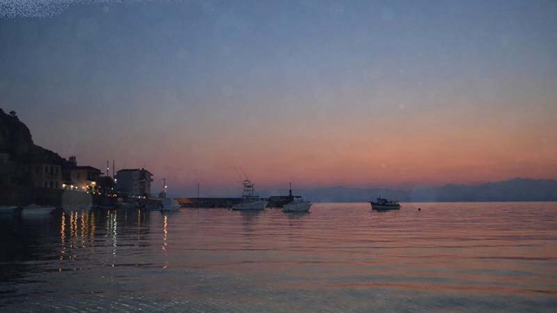 Ενοικιαζόμενο Σπίτι στην Ελιά Λακωνίας – Ιδανικό για Οικογένειες & Παρέες