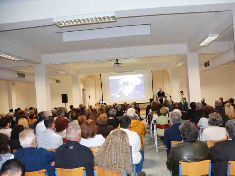 Μεγάλη συμμετοχή στην εκδήλωση μνήμης για τον ήρωα Αντώνη Κουτσογιαννόπουλο στους Μολάους